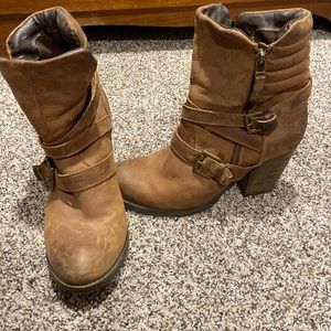 Steve Madden Raleighh Ankle Boots